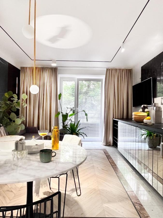 Design+LUXUS Apartment im Zentrum! +Netflix Warschau Exterior foto